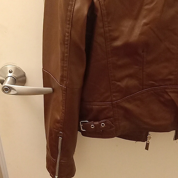 Jacket - Picture 6 of 7